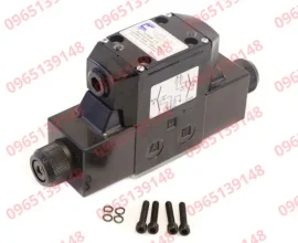 york-02530464000-4way-solenoid-valve